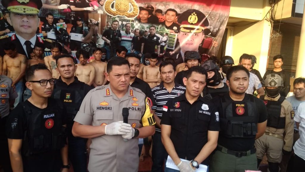 Polres Jakbar Amankan 183 Tersangka Kerusuhan Di Petamburan, Uang Rp 20 Juta dan Puluhan Amplop Disita