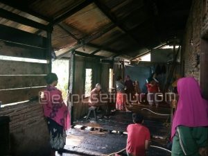 Kebakaran Nyaris Menghanguskan Rumah Warga Bongki-Bongki Sinjai Borong
