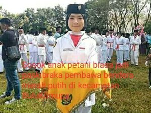 Siswi MA YPPI Sapobonto Sukses Jalankan Tugasnya Pada Upacara HUT RI Tingkat Kecamatan Bulukumpa