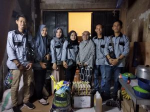 Lagi,,HIMA AP UNM Bantu Korban Kebakaran di Karuwisi