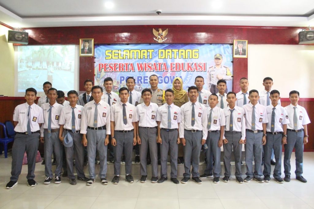 Lagi, 50 Pelajar SMAN 22 Gowa Berwisata Edukasi di Polres Gowa