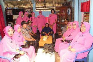 Giat Berbagi Pengurus Bhayangkari Polres Kepualauan Selayar