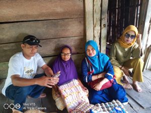 KSB Berbagi Sembako Kepada Kaum Lansia di Manyampa