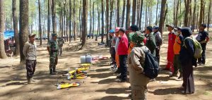 Kolaborasi TNI Polri dan Pemkab Gowa Jangkau TKP Kebakaran Hutan