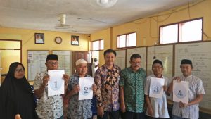 Pencabutan Nomor Urut Cakades Barugaia Selayar Berjalan Lancar