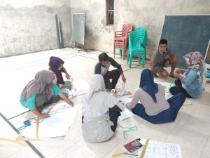 Tingkatkan Keterampilan Kaum Perempuan, Pemdes Barugariattang Gelar Pelatihan Menjahit