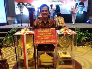 Sukses Jadi Sekertaris Desa, Abdul Waris Dinilai Mampu Mempimpin Balangtaroang