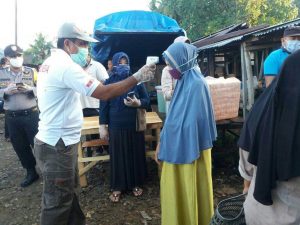 Pasar Masih Buka di Batang, Ini yang Dilakukan Relawan Desa