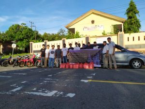 Gelar Aksi Sosial,Sjam dan Aspal Bagi Takjil
