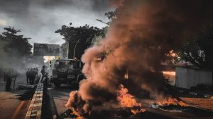 Di momentum Hari Sumpah pemuda, Aliansi Front Rakyat Menggugat lakukan Aksi Penolakan terhadap UU Omnibus Law di Makassar
