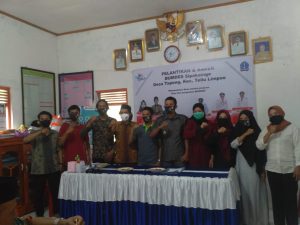 Kepala Desa Tapong Lantik Pengurus BUMDES “Sipakainge”