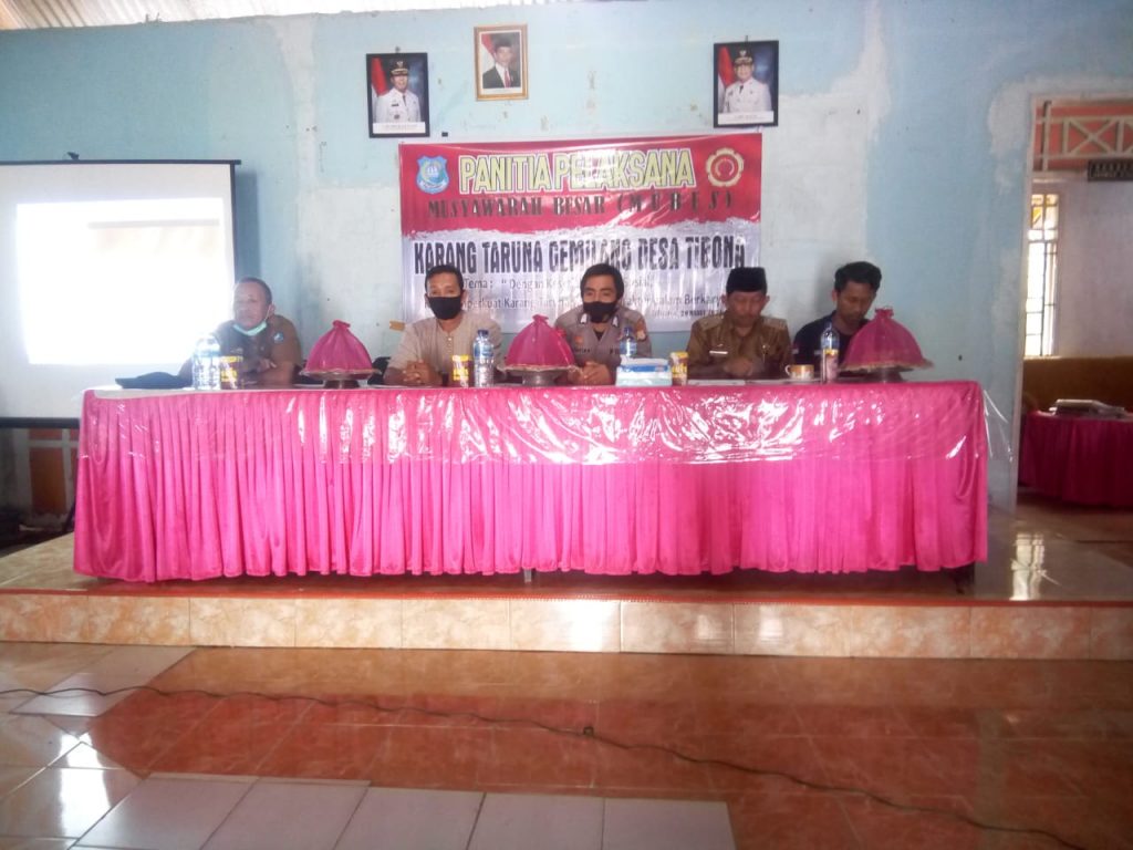 Hadiri Mubes Karang Taruna Desa Tibona, Ini Harapan Bhabinkamtibmas Polsek Bulukumpa