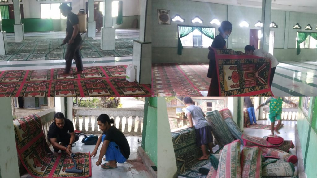 Aksi Lanjutan di H-1 Ramadhan, KTAP Desa Barugariattang Sterilkan Tempat Ibadah