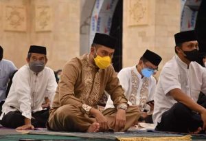 Bupati dan Wabup Serta Sekda dan Katua DPRD Sinjai Hadiri Malam Nuzulul Qur’an di Masjid Islamic Center Tanassang