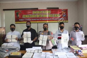 Ditreskrimum Polda Banten Tangkap Tersangka Pembuat 690 AJB Palsu