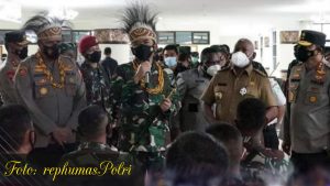 Panglima TNI Bersama Kabaintelkam Polri Silaturahmi Dengan Tokoh Lintas Agama di Manokwari