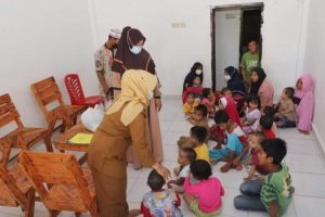 Kunjungi Dua Panti Asuhan, Sekda Kota Kendari Bagikan Sembako