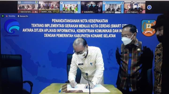 Wujudkan Konsel Kota Cerdas, Bupati Surunuddin Teken MoU Bersama Kementerian Kominfo RI