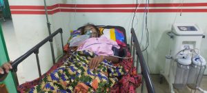 Suami Menolak Dirujuk Karena Biaya, Kabid Rehsos Disnos Bulukumba Berhasil Bawa Pasien Ke RSUD H.A Sultan Dg Radja