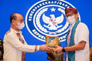 Bertemu Sandiaga Uno, Bupati Surunuddin Minta Dukungan Pengembangan Kawasan Wisata Konsel