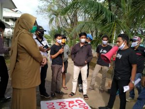 Dugaan Malpraktek di RS Anwar Makkatutu, Koalisi KAMRI- GMPK Geruduk Dinkes Sulsel