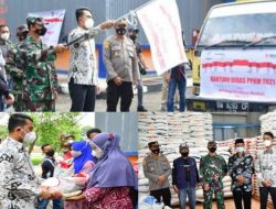 Bantu Warga Terdampak PPKM, Bupati Sinjai Launching Penyaluran Bansos