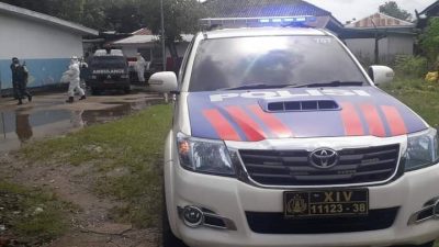 Sat Lantas Polres Bone kawal jenazah covid 19 ke pemakaman