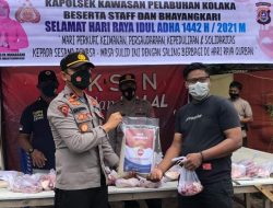 Sehari Pasca Lebaran, Polsek Kawasan Pelabuhan Kolaka Sembelih Dua Hewan Kurban