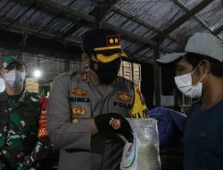 Gelar Patroli Skala Besar, Polres Banjanegara Sekaligus Bagi Sembako