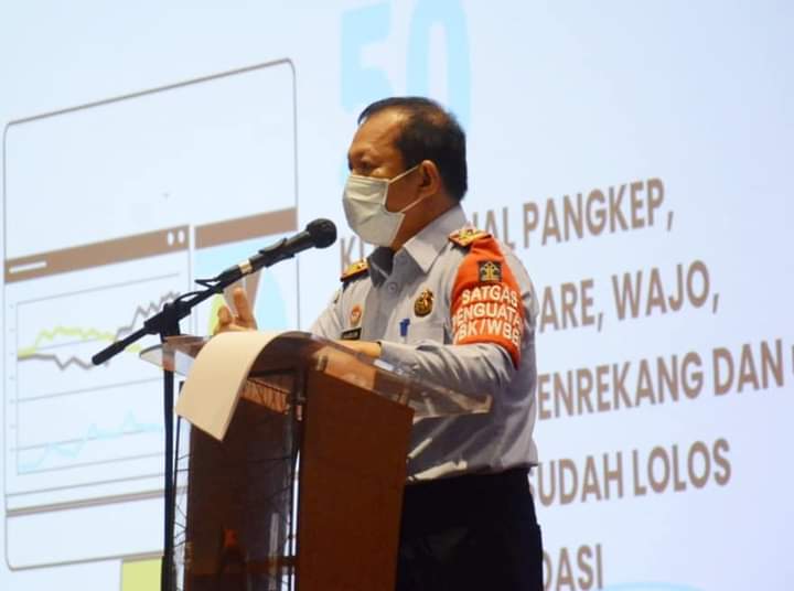 Kepala Divisi pelayanan hukum dan Ham (Kadivyankumham ) Kanwil Kemenkumham Sulsel Anggoro Dasananto