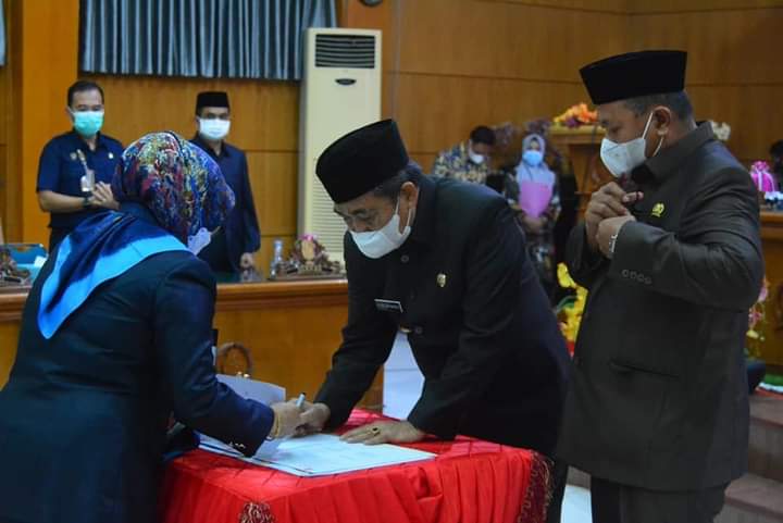 Tiga Ranperda LKPJ Bupati 2020 Disetujui DPRD Sidrap