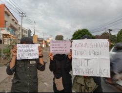 Kecewa Tidak Ada Keringanan UKT, Mahasiswa UINAM Bersatu Gelar Aksi Bisu