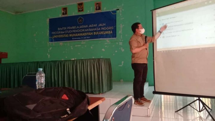 Prodi Pendidikan Bahasa Inggris UM Bulukumba menggelar BIMTEK Pembelajaran Jarak Jauh (PJJ)