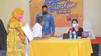 Karang Taruna Bersama Kadin Sidrap Gelar Vaksinasi Massal Gratis
