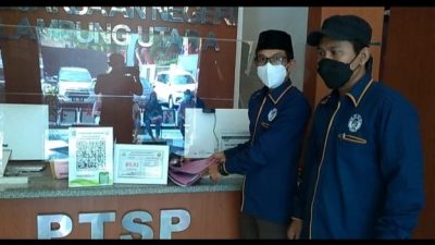 DPW Komite Aksi Masyarakat dan Pemuda Untuk Demokrasi (KAMPUD) saat melapor di Kejaksaan Negeri (Kejari) Lampung Utara, terkait dugaan Korupsi Kadis Kominfo Lampung Utara