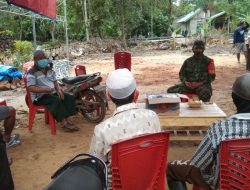 Babinsa Kodim Kendari Terus Gencarkan Penegakan Protkes dan Vaksinasi Covid-19