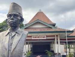 Tamansiswa dan Indonesia Dua Hal Yang Tidak Boleh Saling Meninggalkan
