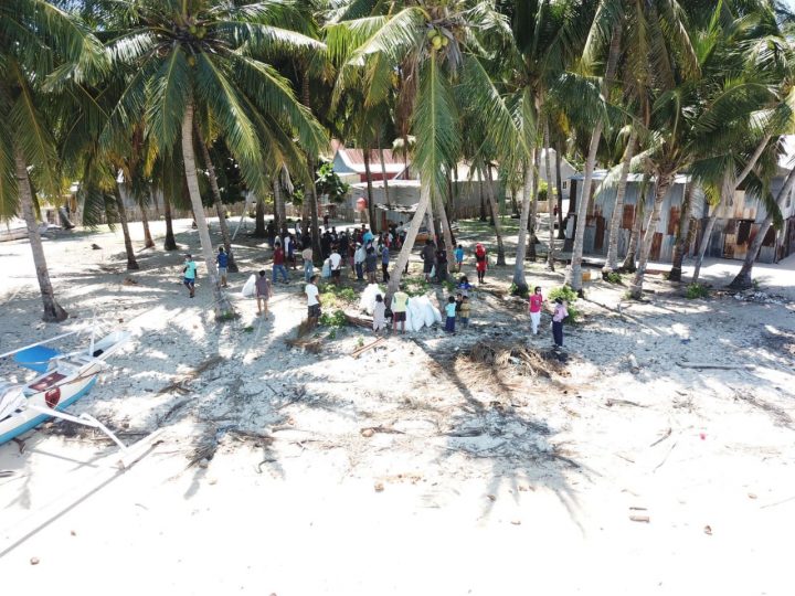 Aksi Bersih-bersih di Pulau Gondong Bali oleh Tim WCD Sulsel 2021