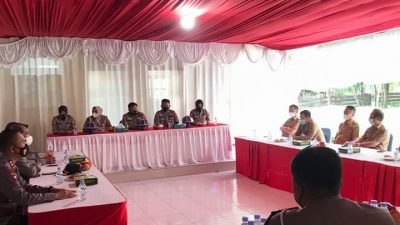 Ketua Tim Asrena Mabes Polri Brigjen Pol Budi Yuwono , saat melakukan kunjungan kerja di Koltim guna melaksanakan studi kelayakan untuk pembentukan Polres Koltim, di Mapolsek Rate-Rate,
