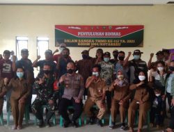Warga Antusias Ikuti Penyuluhan Binmas Yang Digelar Oleh Satgas TMMD ke 112 Kodim 1004/Kotabaru