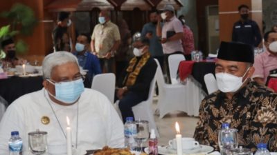 Gubernur Sultra H. Ali Mazi, SH paparkan konsep Garbarata di hadapan Menko PMK Muhadjir Effendy dalam acara Ramah Tamah yang digelar di Rumah Jabatan Gubernur, Jumat (22/10/ 2021).