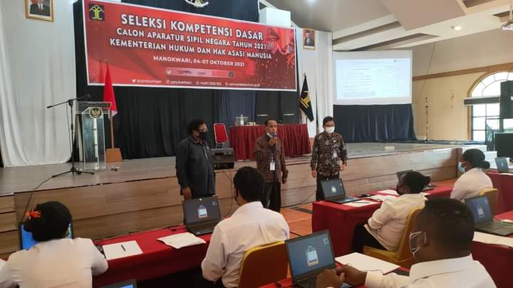Kakanwil Kemenkumham Papua Barat Buka SKD CPNS 2021
