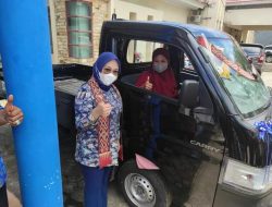 Satu Unit Mobil Untuk “Kelompok Usaha Sipatuo” Dari Pemkab Mamuju