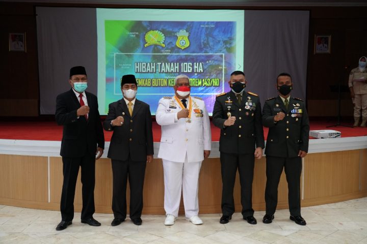 Syukuran HUT TNI Ke-76 di Korem 143/HO dihadiri Gubernur Sultra, Forkompimda Prov Sultra dan Bupati Buton serta Sekda Pemkab Buton