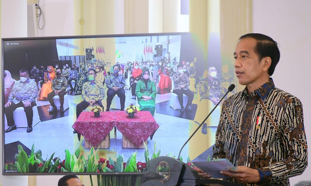 Presiden Jokowi saat meresmikan kegiatan Apkasi Otonomi Expo 2021 dari Istana Kepresidenan Bogor