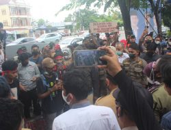 Puluhan Massa Aksi Geruduk Kantor DPRD Provinsi Sul-sel Desak DPR RI Sahkan RUU Masyarakat Adat