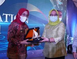 Mamuju Raih Penghargaan ETPD Tahap Digital Pada Pertemuan Tahunan BI