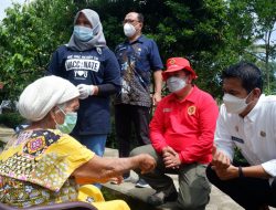 Nenek Lansia Gembira Bisa Divaksin Di Rumahnya, Walikota Akan Teruskan Gerakan BIN