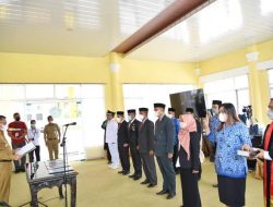 Wali Kota Sulkarnain Melantik Sejumlah Pejabat Lingkup Pemkot Kendari