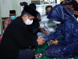 Seorang Tahanan Narkoba Menikah Di Masjid Namirah Polres Bulukumba
